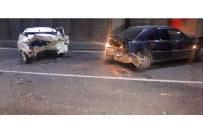 sereznaya-avariya-v-tonnele-v-baku-yest-ranenyy-foto