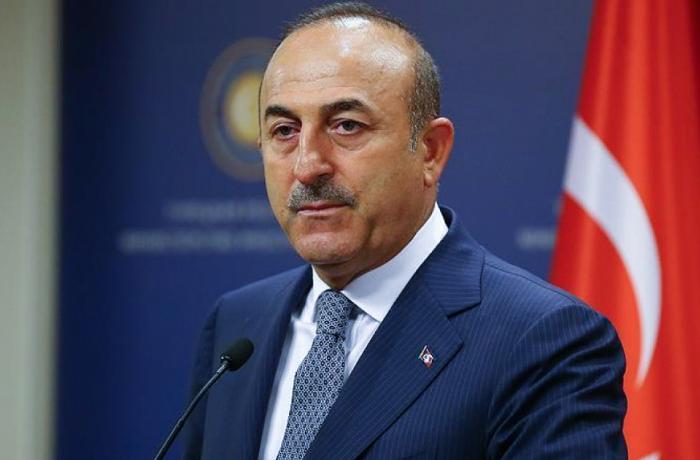 chavushoglu-podelilsya-stikhotvoreniem-na-azerbaydzhanskom-yazyke-po-sluchayu-dnya-flaga-foto