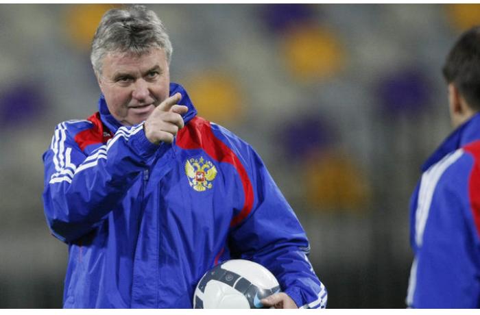 gus-khiddink-obyavil-o-zavershenii-karery