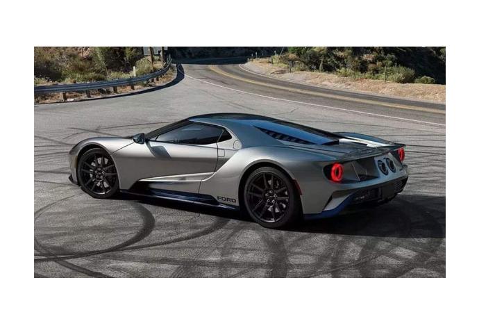 ford-prezentoval-posledniy-superkar-gt