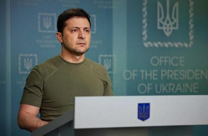 zelenskiy-prizval-k-polnomu-boykotu-rossiyskikh-tovarov-pust-ikh-voyna-kormit