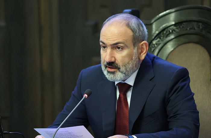 zapad-slivaet-armeniyu