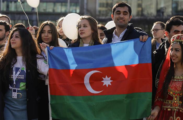 globalizatsiya-neobkhodimost-zashchity-natsionalnykh-traditsiy-osnovy-progressa