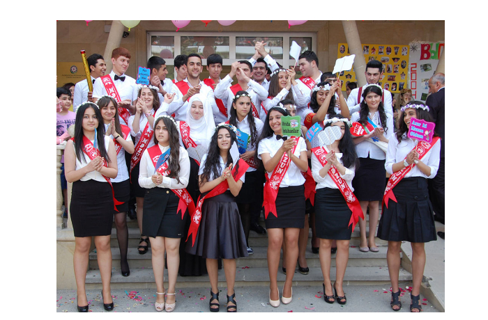 k-chemu-vedut-kriminalnye-pesni-na-poslednikh-zvonkakh-nashikh-shkol