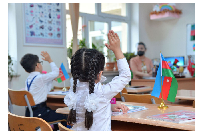 v-azerbaydzhane-segodnya-zavershaetsya-priem-uchenikov-v-pervye-klassy