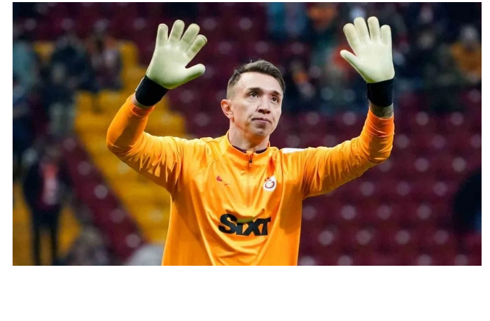 vratar-galatasaraya-fernando-muslera-stal-vladeltsem-futbolnogo-kluba