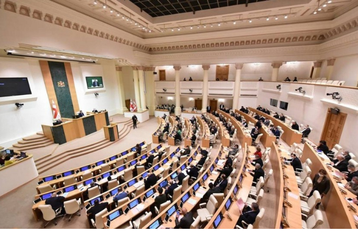 parlament-gruzii-opredelit-datu-prezidentskikh-vyborov-v-blizhayshie-dni