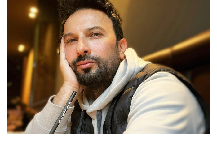 tarkan-vyrazil-soboleznovaniya-azerbaydzhanu-v-svyazi-s-aviakatastrofoy