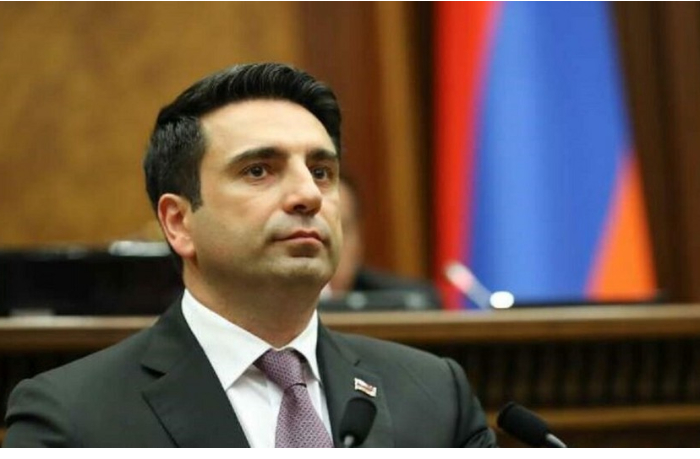 simonyan-vozmushchen-zelenskiy-ne-poedet-v-baku