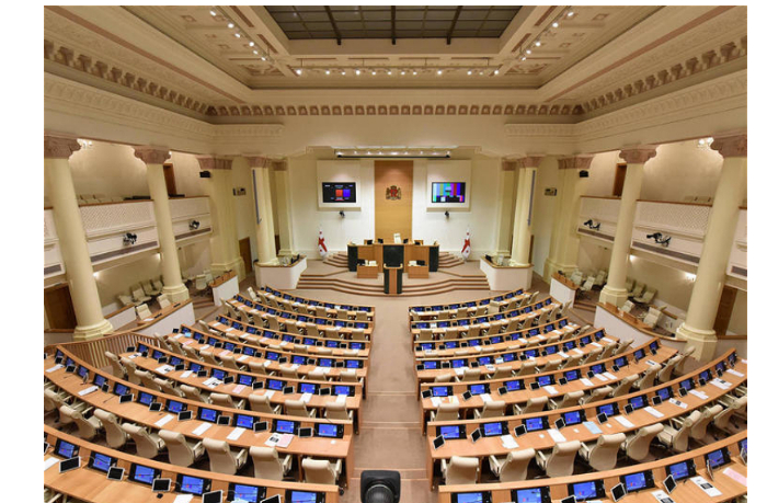 komitet-parlamenta-gruzii-podderzhal-zakonoproekt-ob-inoagentakh