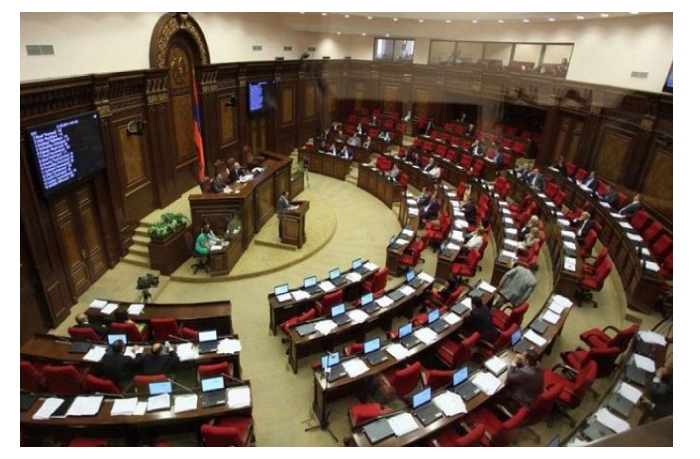 parlament-armenii-otklonil-proekt-oppozitsii-protiv-delimitatsii-i-demarkatsii-granits