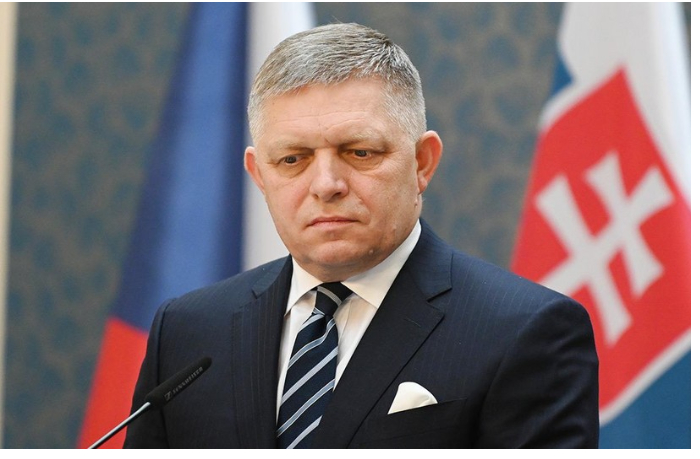 premer-ministr-slovakii-robert-fitso-otbyl-v-azerbaydzhan