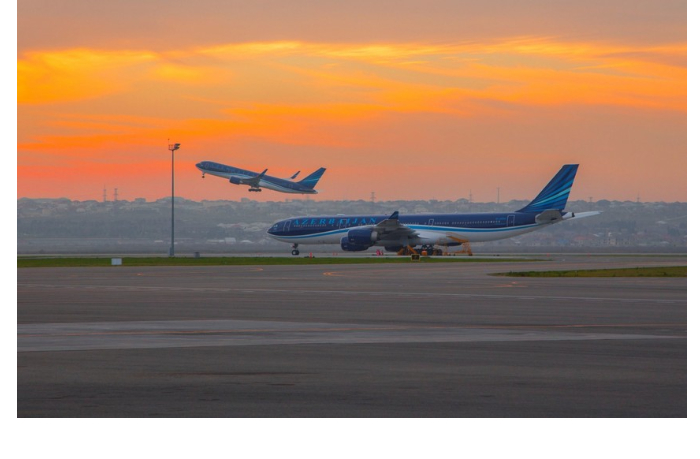 samolet-baku-stambul-vernulsya-v-aeroport-vyleta