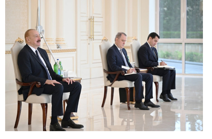 prezident-prinyal-veritelnye-gramoty-novonaznachennogo-posla-niderlandov-v-azerbaydzhane