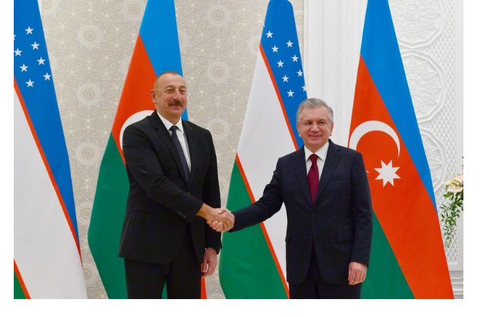 prezidenty-azerbaydzhana-i-uzbekistana-obmenyalis-vzaimnymi-pozdravleniyami