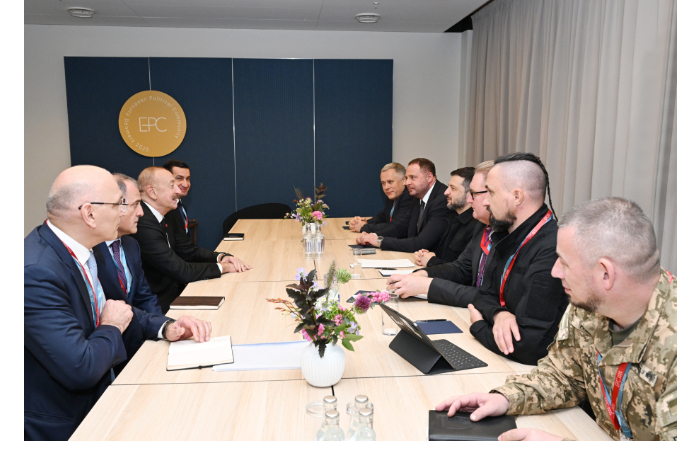 v-kopengagene-sostoyalas-vstrecha-prezidenta-ilkhama-alieva-s-prezidentom-ukrainy