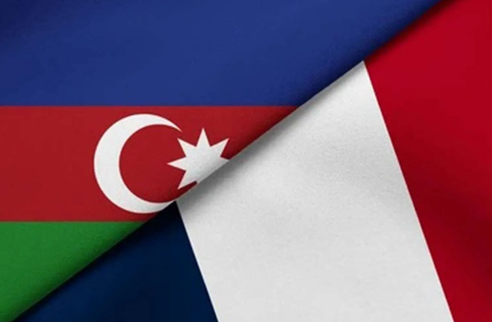 nedoponimanie-mezhdu-baku-i-parizhem-ostalos-v-proshlom