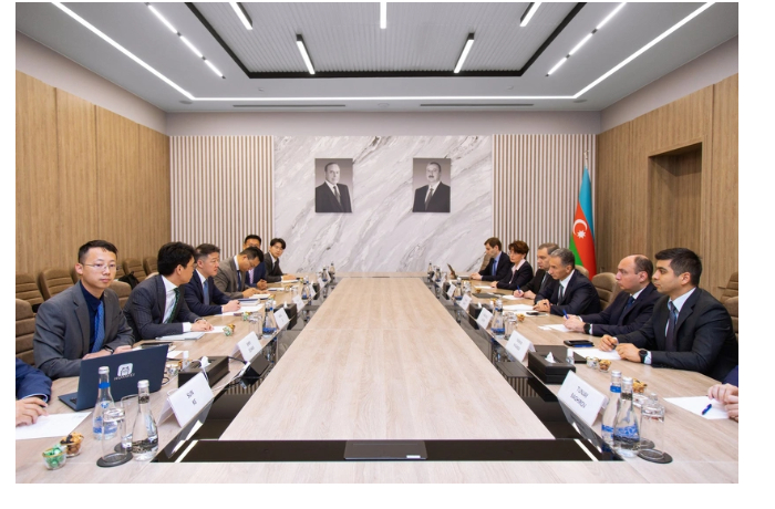 azerbaydzhan-obsudil-s-kitayskoy-kompaniey-primenenie-resheniy-v-oblasti-ii