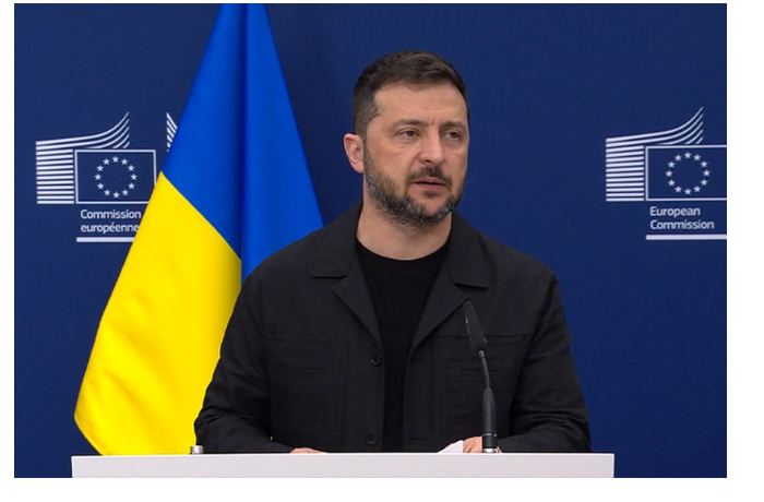 zelenskiy-nuzhno-vklyuchit-v-sanktsionnyy-spisok-yeshche-340-rossiyskikh-tankerov