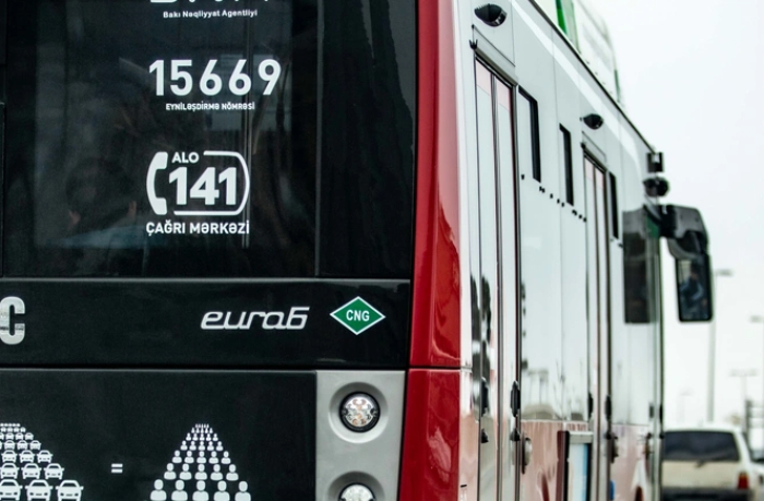 avtobusy-na-marshrute-elmlyar-akademiyasy-bailovskiy-park-obnovlyayutsya