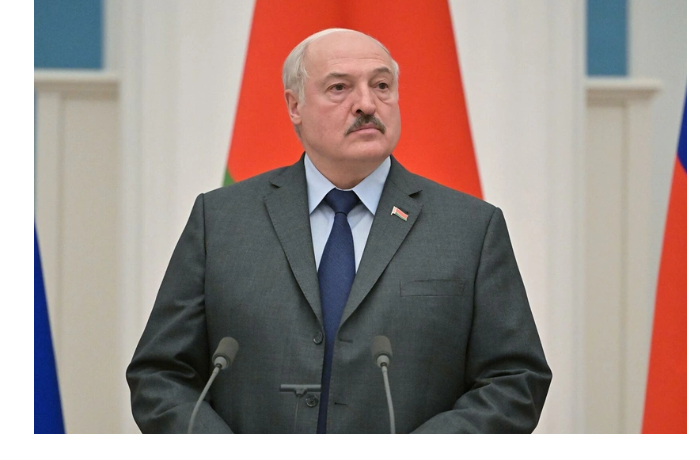 lukashenko-belarus-ne-budet-vvyazyvatsya-v-voynu