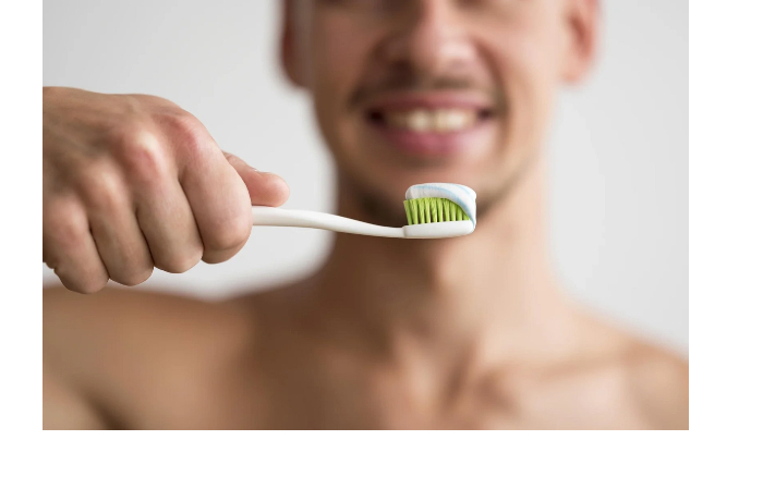 nazvana-rasprostranennaya-oshibka-pri-chistke-zubov