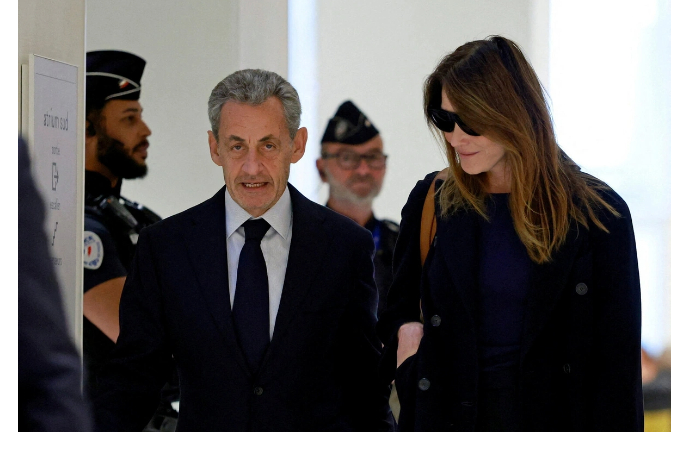 smi-nikolya-sarkozi-pokinul-tyurmu-na-avtomobile