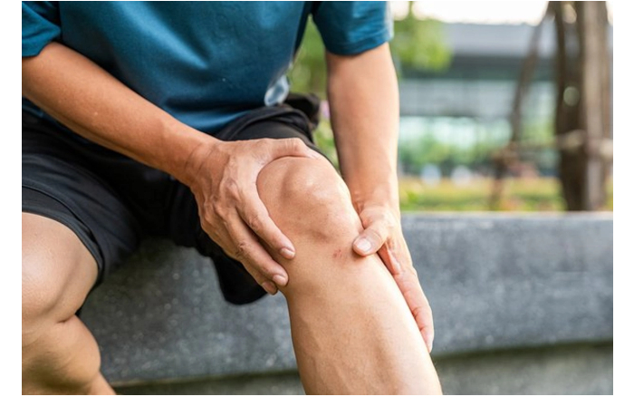 rossiyskiy-vrach-predupredila-o-skrytom-priznake-artrita