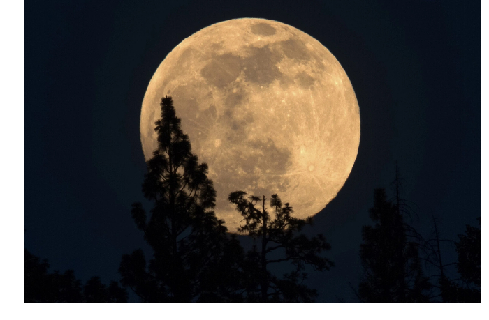 pochemu-tak-trudno-sdelat-fotografiyu-luny-s-pomoshchyu-telefona