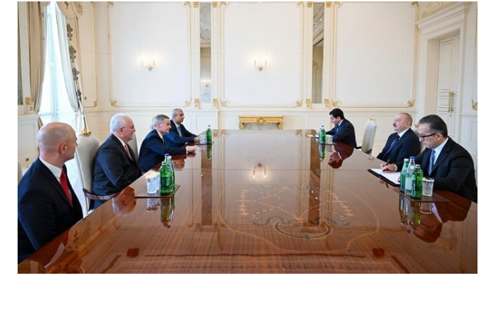 prezident-ilkham-aliev-prinyal-delegatsiyu-tserkvi-iisusa-khrista-svyatykh-poslednikh-dney-iz-ssha-foto