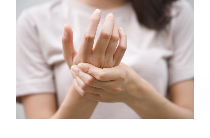 vrach-obyasnila-pochemu-khrustet-paltsami-vrednaya-privychka