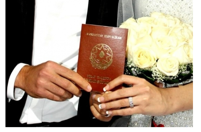 za-9-mesyatsev-v-azerbaydzhane-zaregistrirovano-bolee-36-tys-brakov