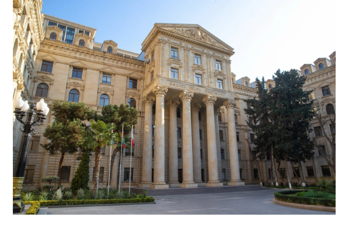 mid-azerbaydzhana-pozdravil-oman-i-latviyu