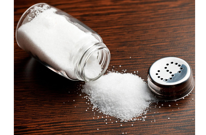 uchenye-vyyasnili-kak-sol-vliyaet-na-mozg-i-risk-dementsii