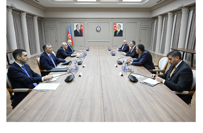 ali-asadov-vstretilsya-s-ministrom-promyshlennosti-torgovli-i-snabzheniya-iordanii