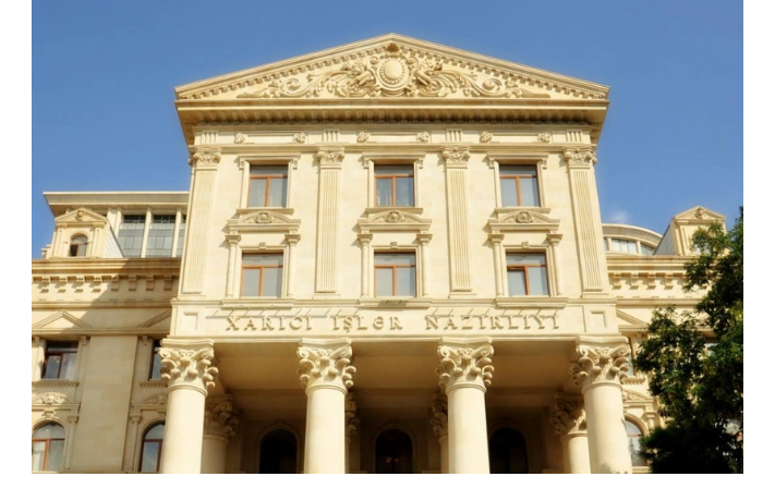 azerbaydzhan-pozdravil-albaniyu-s-natsionalnym-prazdnikom