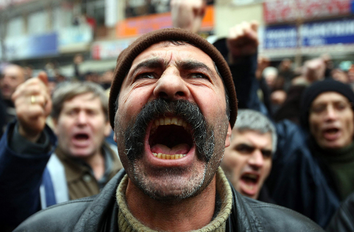 voy-na-armyanskikh-bolotakh