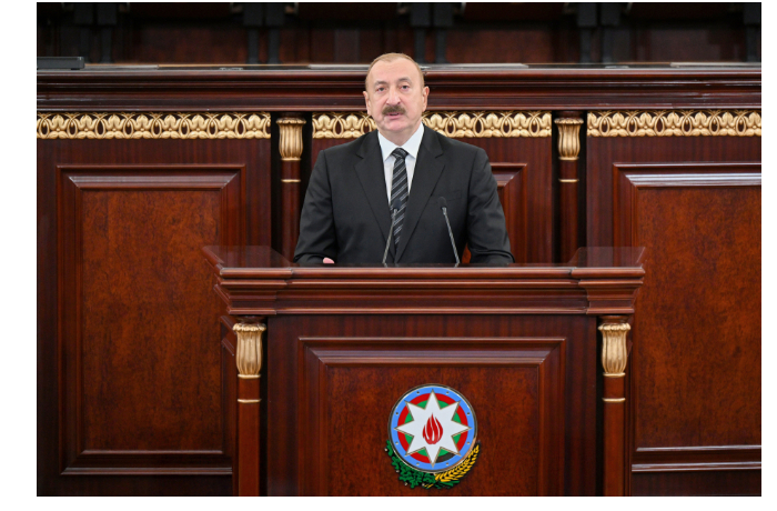 ilkham-aliev-vystupil-na-sobranii-posvyashchennom-yubileyu-nana