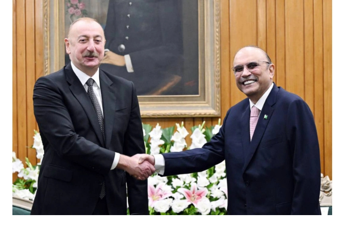 prezident-pakistana-pozdravil-ilkhama-alieva