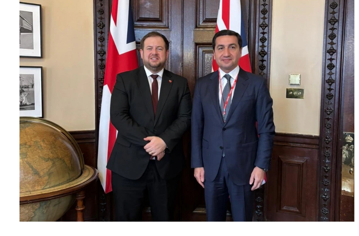 khikmet-gadzhiev-provel-vstrechu-s-gosministrom-velikobritanii-stivenom-dauti