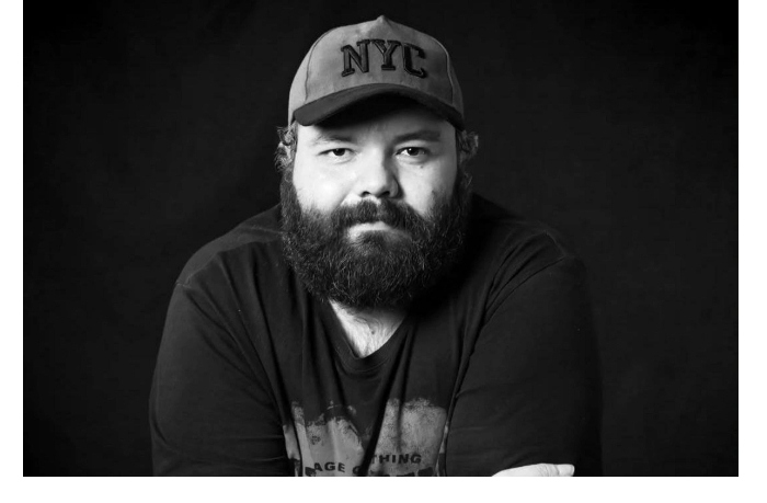 v-azerbaydzhane-skonchalsya-glavnyy-redaktor