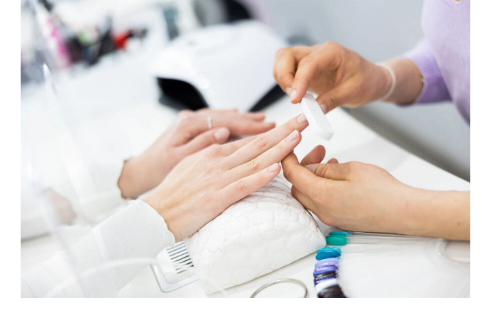 vrach-predupredila-ob-opasnosti-manikyura-dlya-reproduktivnogo-zdorovya