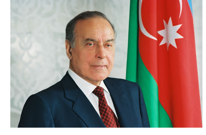 segodnya-den-pamyati-obshchenatsionalnogo-lidera-geydara-alieva