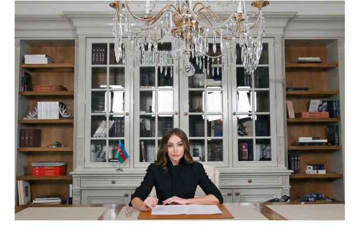 pervyy-vitse-prezident-mekhriban-alieva-podelilas-publikatsiey-v-svyazi-s-dnem-pamyati-velikogo-lidera-geydara-alieva-foto