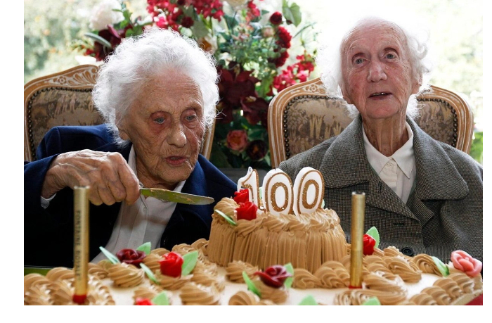 zhivut-bolshe-100-let-pochti-vse-dolgozhiteli-sleduyut-odnomu-i-tomu-zhe-ritualu