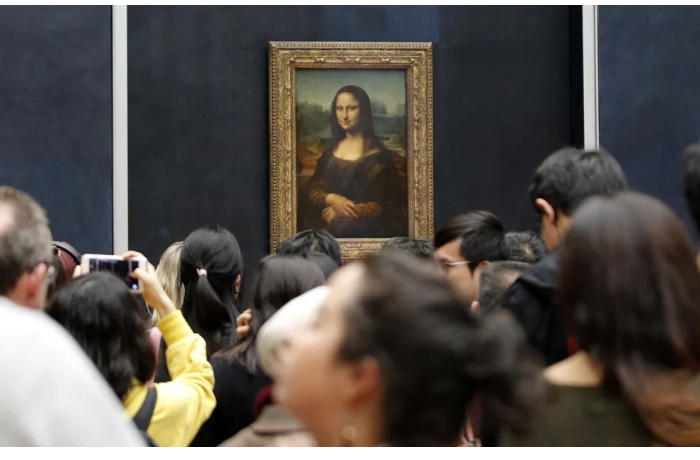 luvr-v-khaose-ot-krazh-do-zabastovok