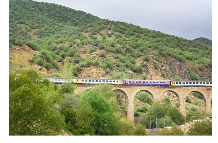 iran-i-rf-v-techenie-mesyatsa-podpishut-kontrakt-na-stroitelstvo-zhd-resht-astara