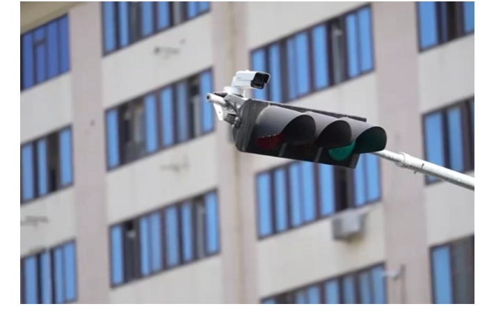 v-baku-vpervye-ustanovleny-umnye-svetofory