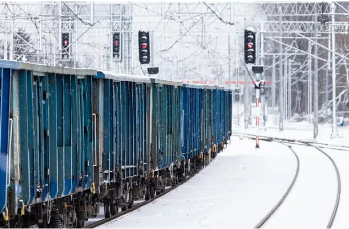 v-kazakhstane-soshli-s-relsov-gruzovye-vagony-s-imushchestvom-minoborony