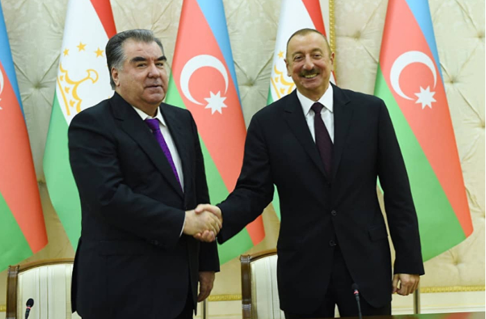 prezident-respubliki-tadzhikistan-pozdravil-prezidenta-ilkhama-alieva